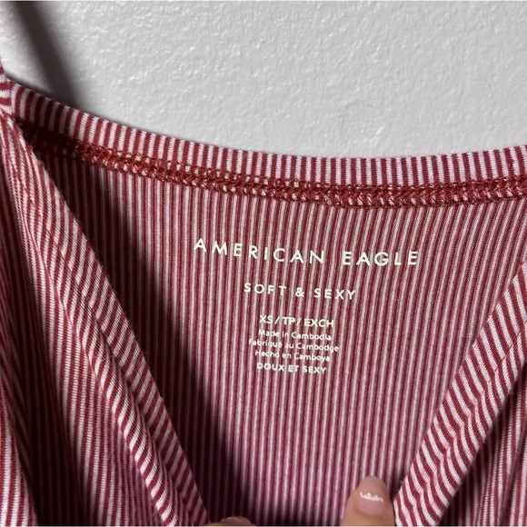 American‎ Eagle Off Shoulder Stripe Top Blouse Soft & Sexy Size XS - Picture 4 of 7